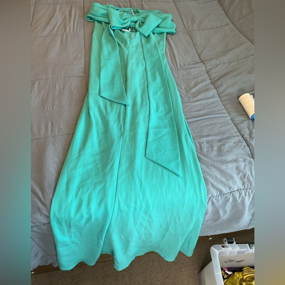 Tadashi Shoji One-Shoulder Teal Blue Crepe Bow Shoulder Column Gown Size 10 - Picture 4 of 6